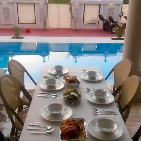 Dolunaydin Side